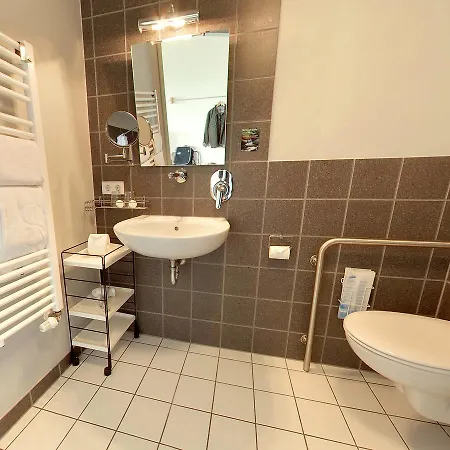 Seminarhotel in der Manfred-Sauer-Stiftung Lobbach Zimmer foto