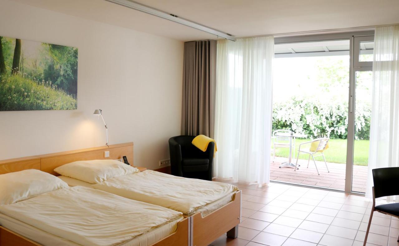 Seminarhotel In Der Manfred-sauer-stiftung 3*